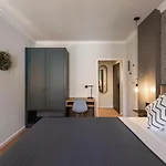 B-Hotel