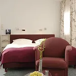 B-hotel 3* Dusseldorf