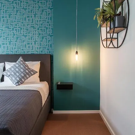 B-hotel Hotel