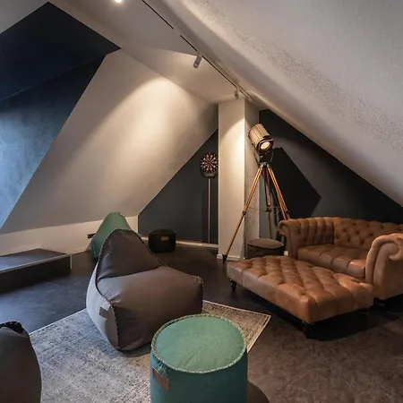 Hotel B-hotel 3*